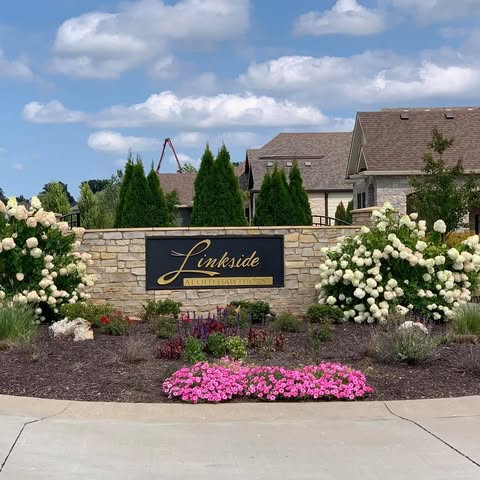 Linkside at Old Hawthorne