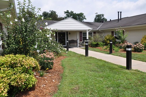 Signature Healthcare At Colonial Rehab & Wellness