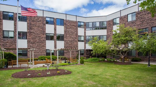 Willimansett Center West