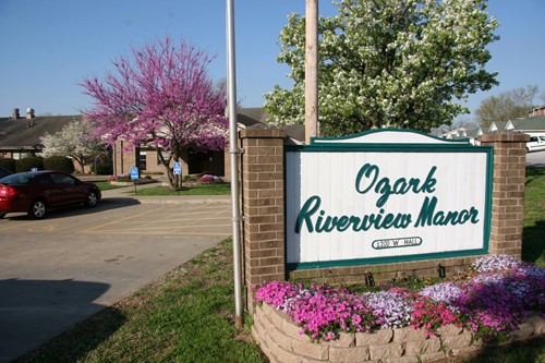 Ozark Riverview Manor