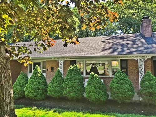 Avalon House 2 on Oakview Dr