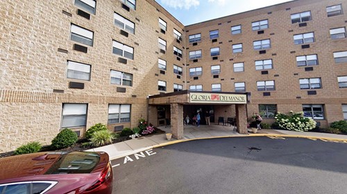 The Manor & Manor Court