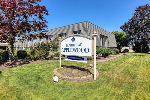 Applewood Retirement