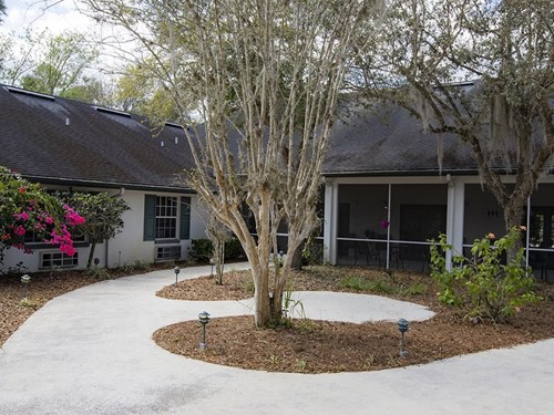 Savannah Court of Lake Wales