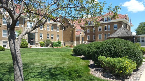 Stanard Family Assisted Living - A Western Home Community