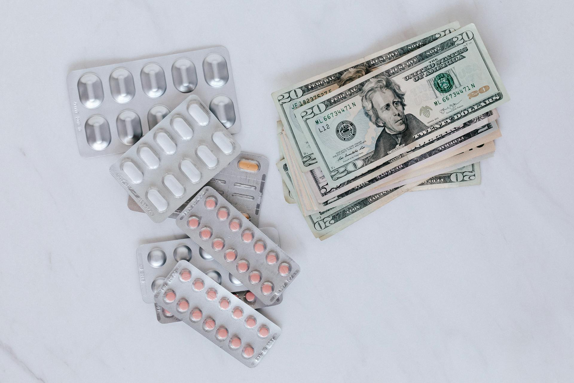The Ultimate Guide to Senior Care Funding: Social Security, Insurance, and Financial Planning